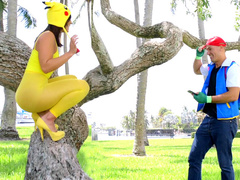 XXX-hung pokemon lover goes crazy about Kelsi Monroe's sweet butt