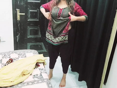 Attractive Pakistani bitch stripping and getting ready for XXX entertainment