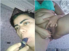 Horny Desi woman putting some toys in her XXX puss and fingering her snatch