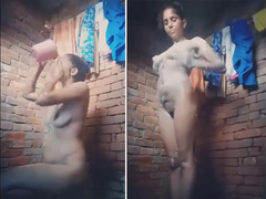 Hidden Cam Captures Wild Outdoor Bathing of Desi Girl | XXX Video
